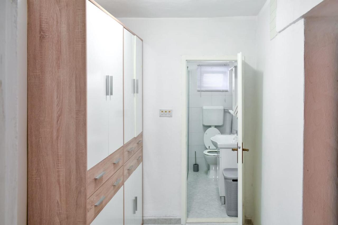 Apartman Karmen Apartment Kastela Ngoại thất bức ảnh